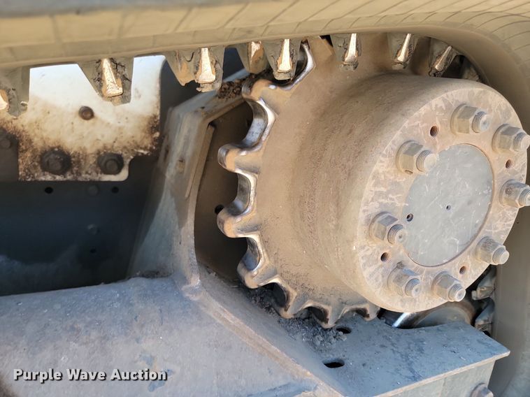 image for item DP3452 2017 Bobcat  T770 tracked skid steer loader