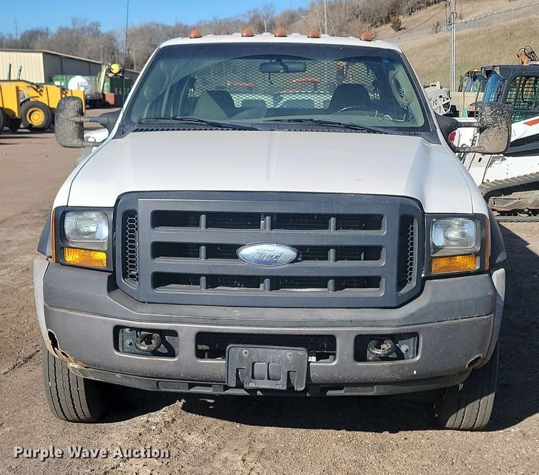 image for item DP3460 2007 Ford  F550 Super Duty XL Crew Cab utility / service truck