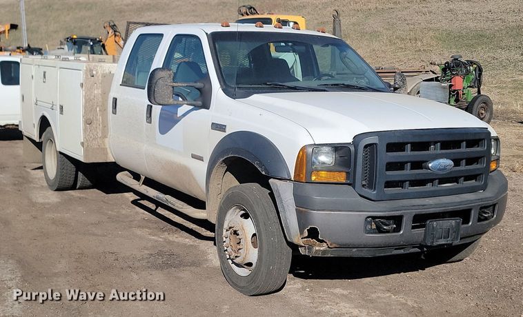 image for item DP3460 2007 Ford  F550 Super Duty XL Crew Cab utility / service truck