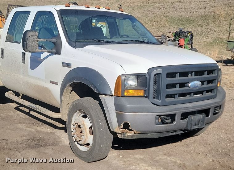 image for item DP3460 2007 Ford  F550 Super Duty XL Crew Cab utility / service truck