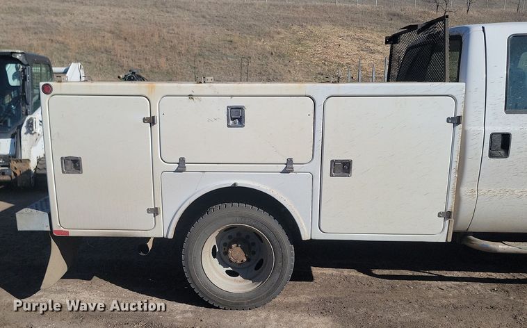 image for item DP3460 2007 Ford  F550 Super Duty XL Crew Cab utility / service truck