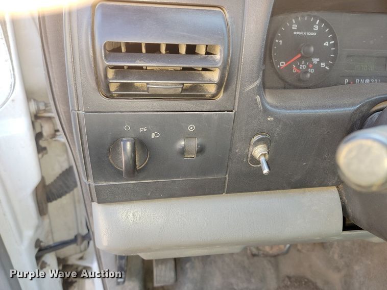 image for item DP3460 2007 Ford  F550 Super Duty XL Crew Cab utility / service truck