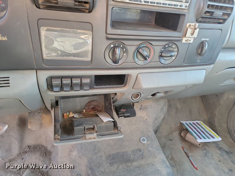 image for item DP3460 2007 Ford  F550 Super Duty XL Crew Cab utility / service truck