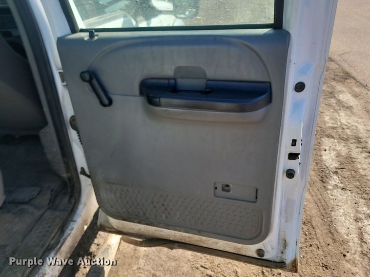 image for item DP3460 2007 Ford  F550 Super Duty XL Crew Cab utility / service truck