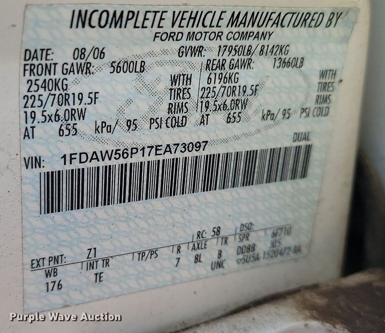 image for item DP3460 2007 Ford  F550 Super Duty XL Crew Cab utility / service truck