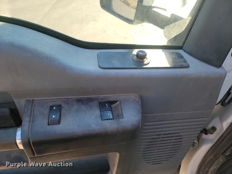 image for item DP3465 2012 Ford  F450 Super Duty  utility / service truck