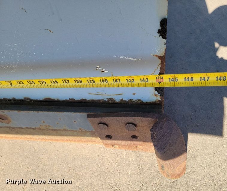 image for item DP3472 2013 International  7500 dump truck