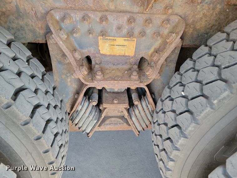 image for item DP3472 2013 International  7500 dump truck