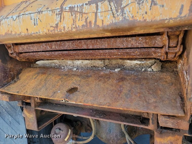 image for item DP3472 2013 International  7500 dump truck