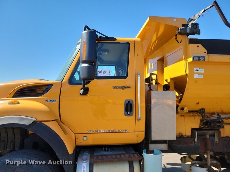 image for item DP3472 2013 International  7500 dump truck