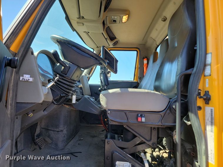 image for item DP3472 2013 International  7500 dump truck