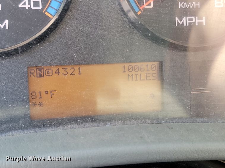 image for item DP3472 2013 International  7500 dump truck