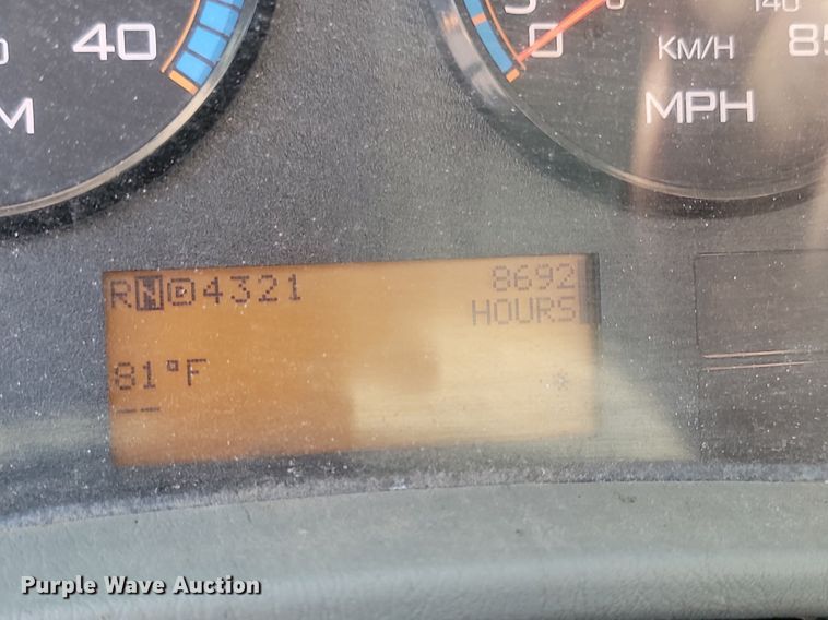 image for item DP3472 2013 International  7500 dump truck