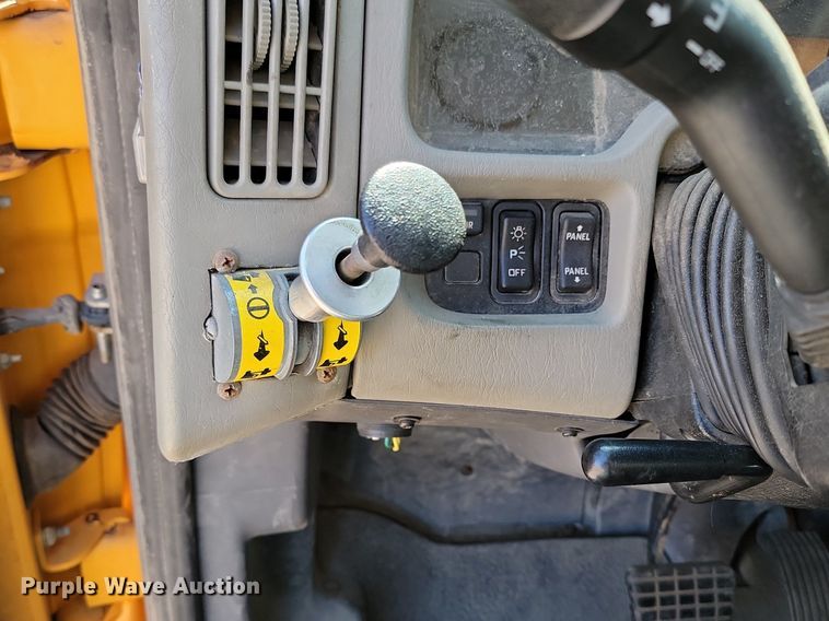 image for item DP3472 2013 International  7500 dump truck