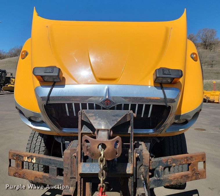 image for item DP3472 2013 International  7500 dump truck