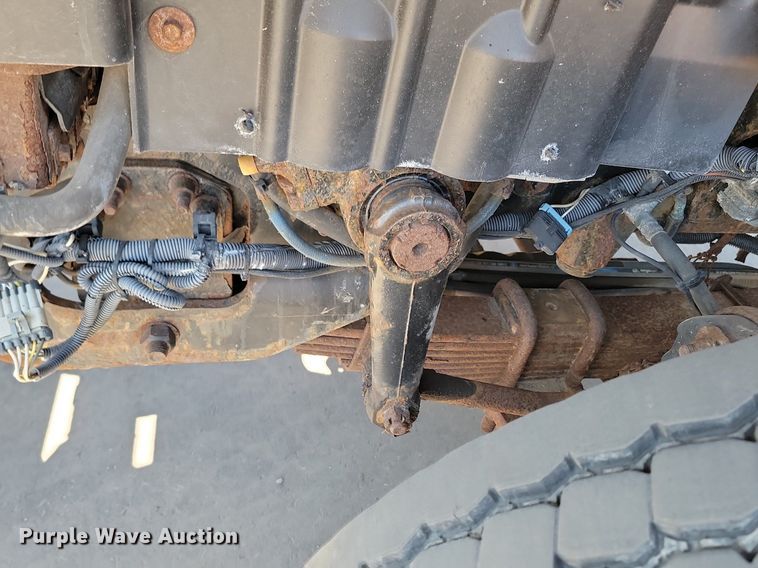 image for item DP3472 2013 International  7500 dump truck