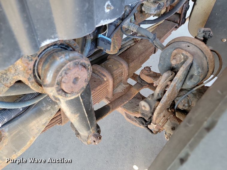 image for item DP3472 2013 International  7500 dump truck