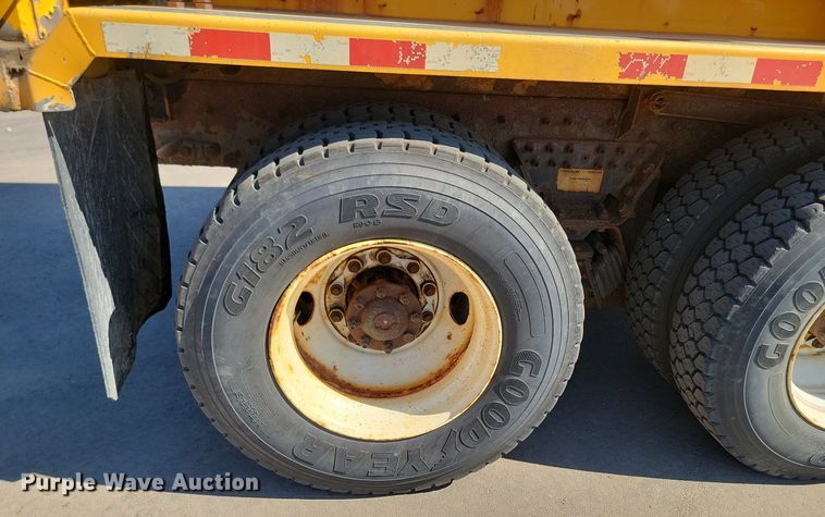 image for item DP3472 2013 International  7500 dump truck