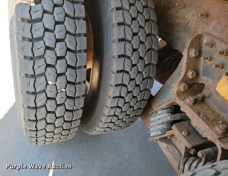 image for item DP3472 2013 International  7500 dump truck