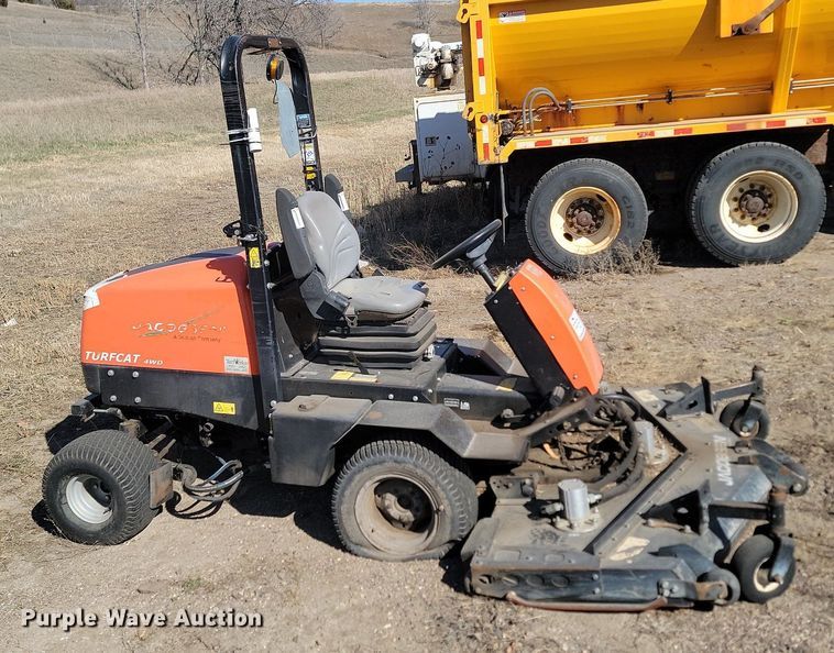 image for item DP3476 Jacobsen  Turfcat 628D lawn mower
