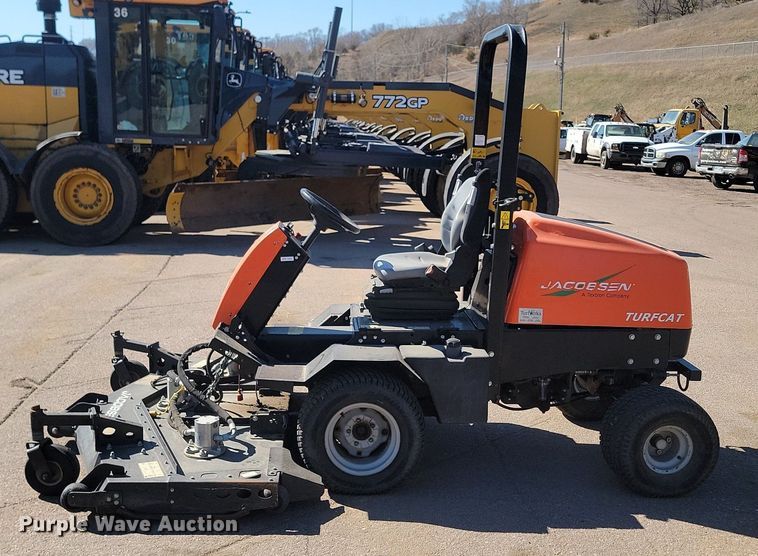 image for item DP3479 Jacobsen  Turfcat 628D  lawn mower