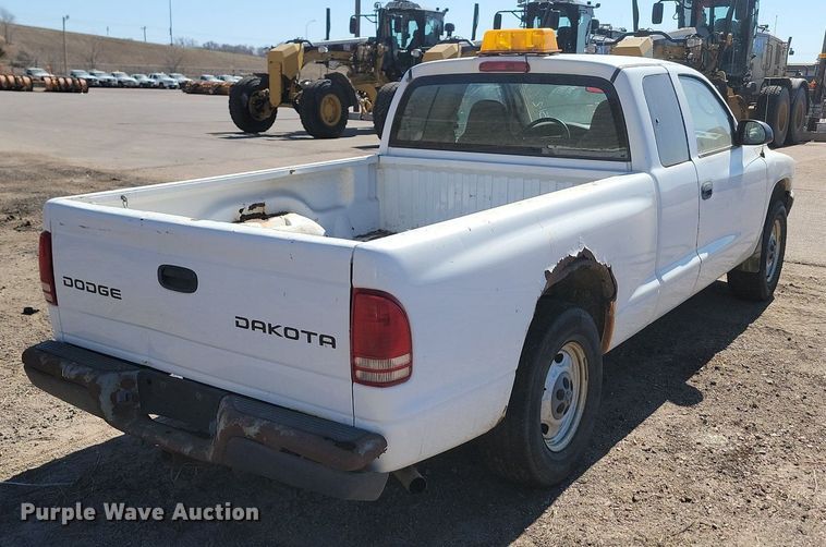 image for item DP3484 2004 Dodge  Dakota Club Cab pickup truck