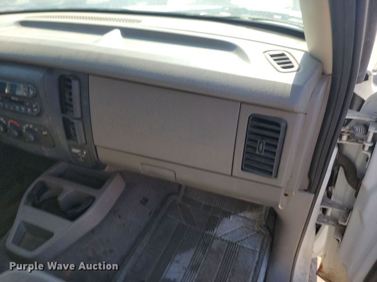 image for item DP3484 2004 Dodge  Dakota Club Cab pickup truck