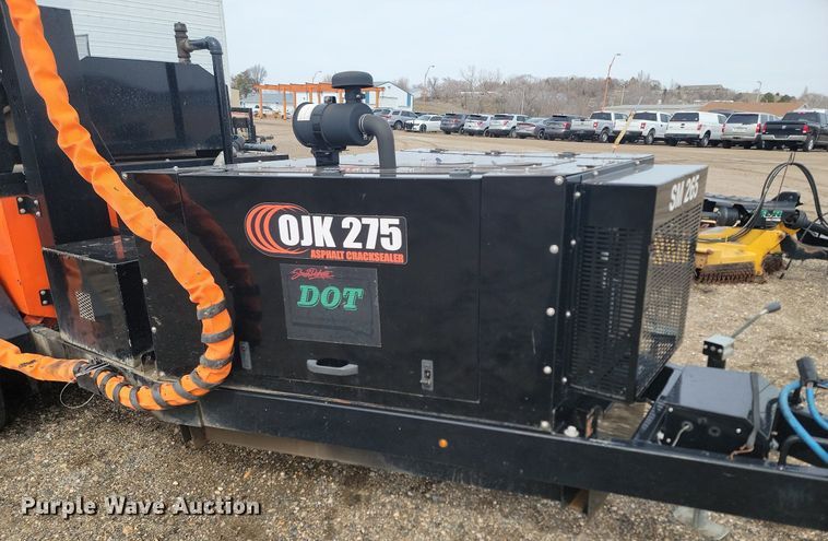 image for item DP3502 2017 Stepp Mfg. OKJ 275  crack sealer