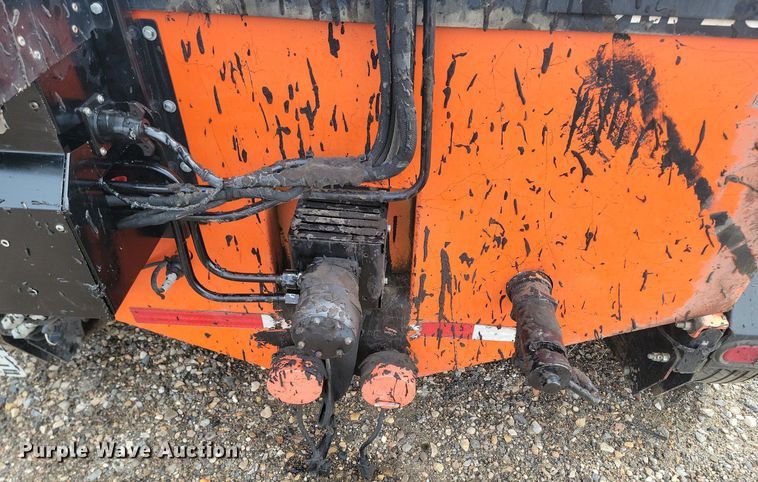 image for item DP3502 2017 Stepp Mfg. OKJ 275  crack sealer