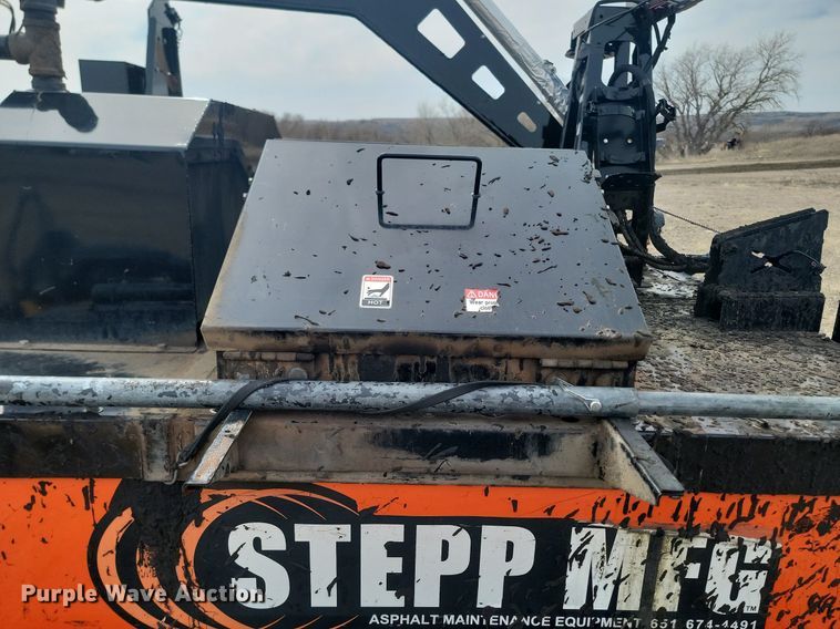 image for item DP3502 2017 Stepp Mfg. OKJ 275  crack sealer