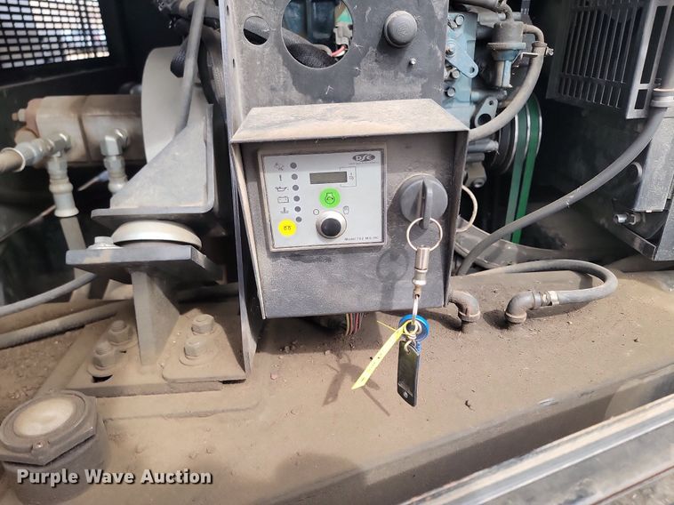 image for item DP3502 2017 Stepp Mfg. OKJ 275  crack sealer