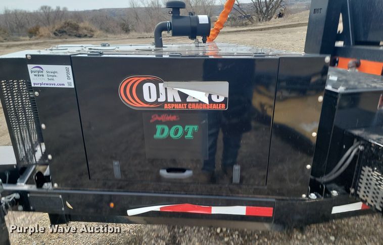 image for item DP3502 2017 Stepp Mfg. OKJ 275  crack sealer