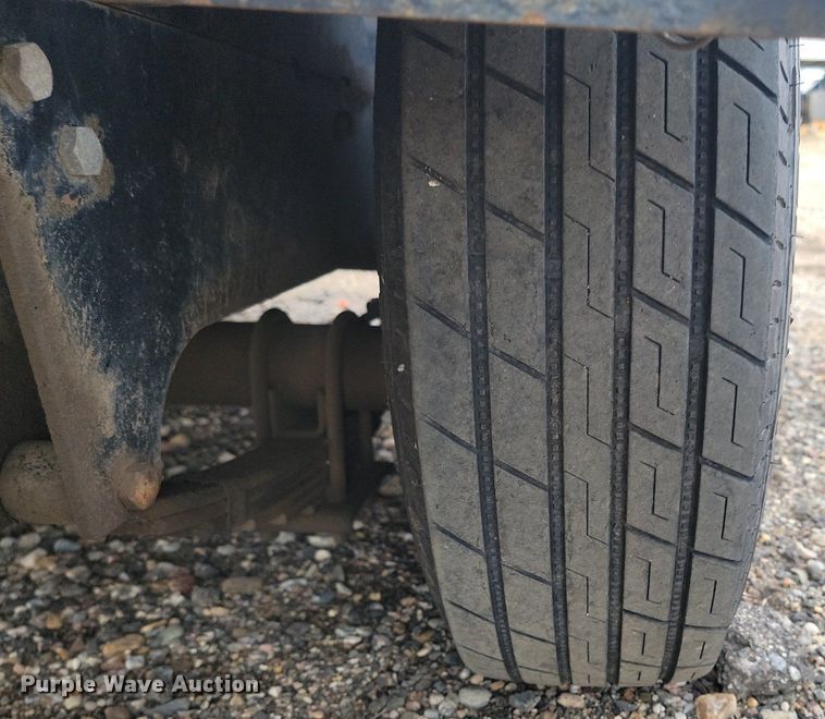 image for item DP3502 2017 Stepp Mfg. OKJ 275  crack sealer