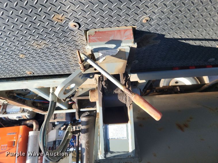 image for item DP3505 2009 SmithCo S3-43-34 side dump trailer