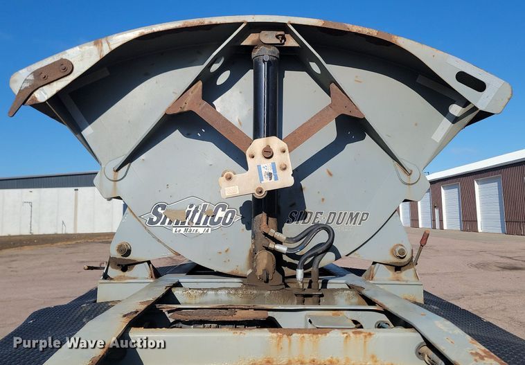 image for item DP3505 2009 SmithCo S3-43-34 side dump trailer