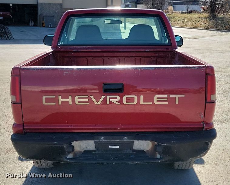 image for item DP3512 1998 Chevrolet  S10 pickup truck