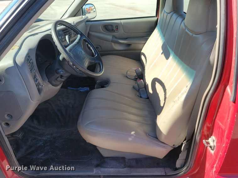 image for item DP3512 1998 Chevrolet  S10 pickup truck