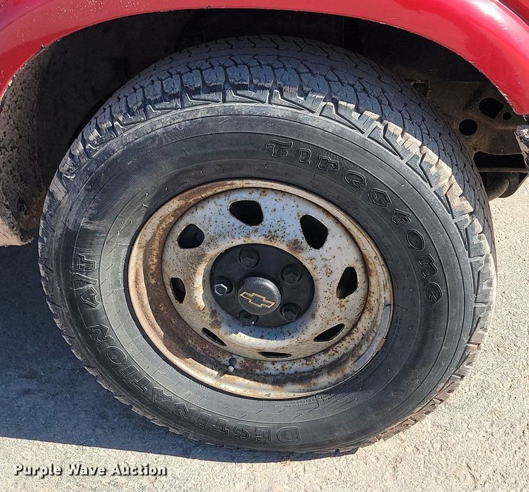 image for item DP3512 1998 Chevrolet  S10 pickup truck