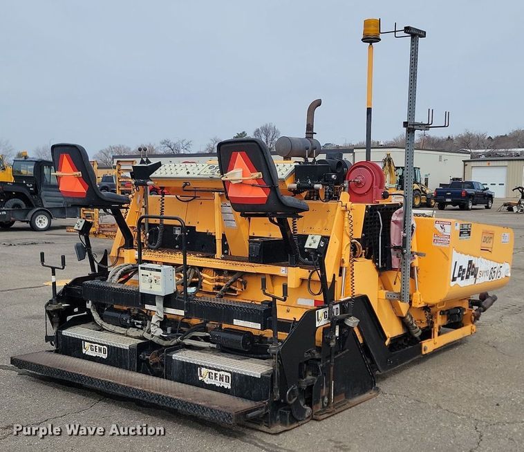 image for item DP3516 2007 LeeBoy L8515 RE paver