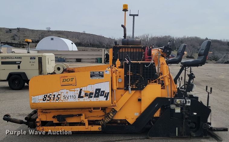 image for item DP3516 2007 LeeBoy L8515 RE paver