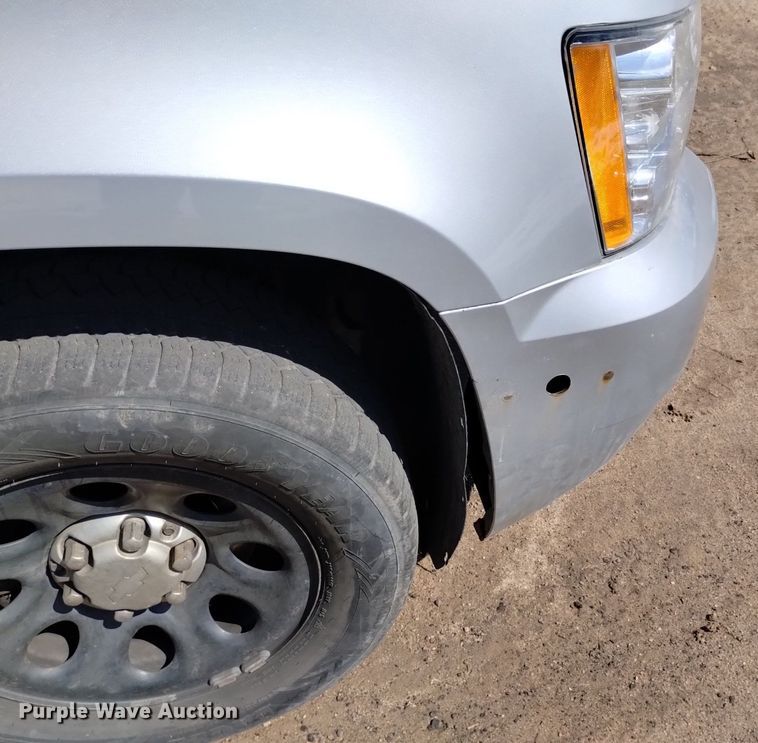 image for item DQ6035 2011 Chevrolet Tahoe Police  SUV