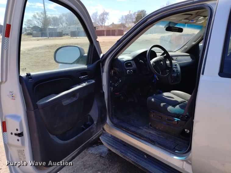 image for item DQ6035 2011 Chevrolet Tahoe Police  SUV