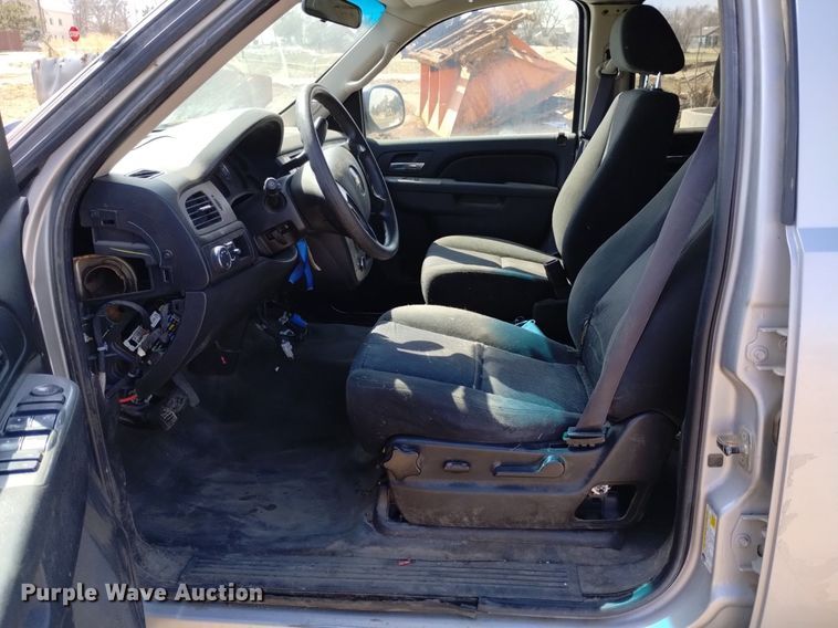 image for item DQ6035 2011 Chevrolet Tahoe Police  SUV