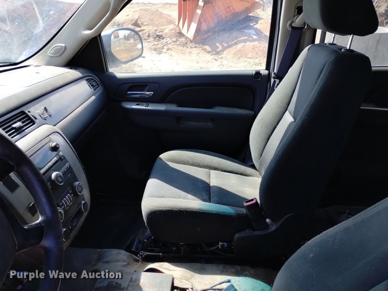 image for item DQ6035 2011 Chevrolet Tahoe Police  SUV