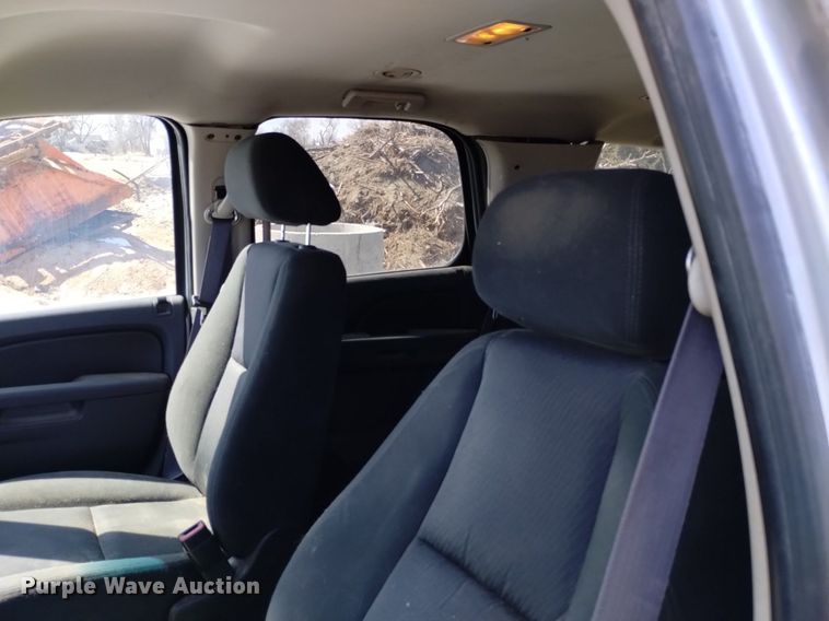 image for item DQ6035 2011 Chevrolet Tahoe Police  SUV