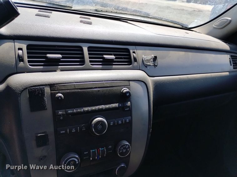 image for item DQ6035 2011 Chevrolet Tahoe Police  SUV