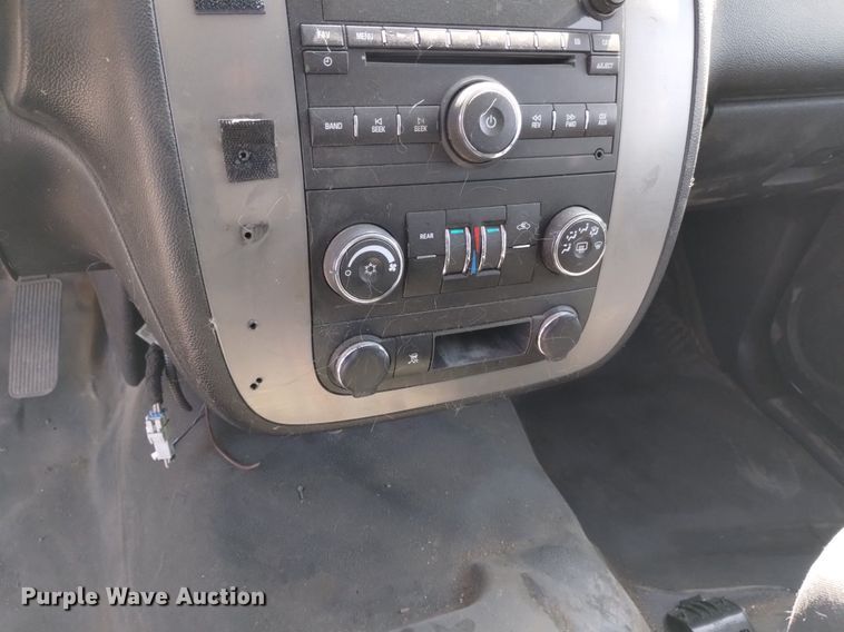 image for item DQ6035 2011 Chevrolet Tahoe Police  SUV