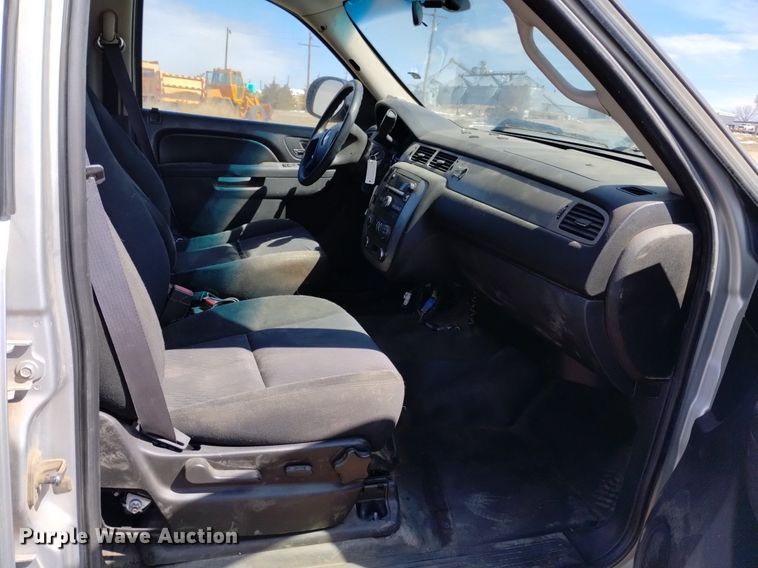 image for item DQ6035 2011 Chevrolet Tahoe Police  SUV