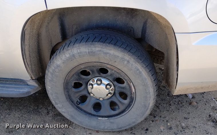 image for item DQ6035 2011 Chevrolet Tahoe Police  SUV