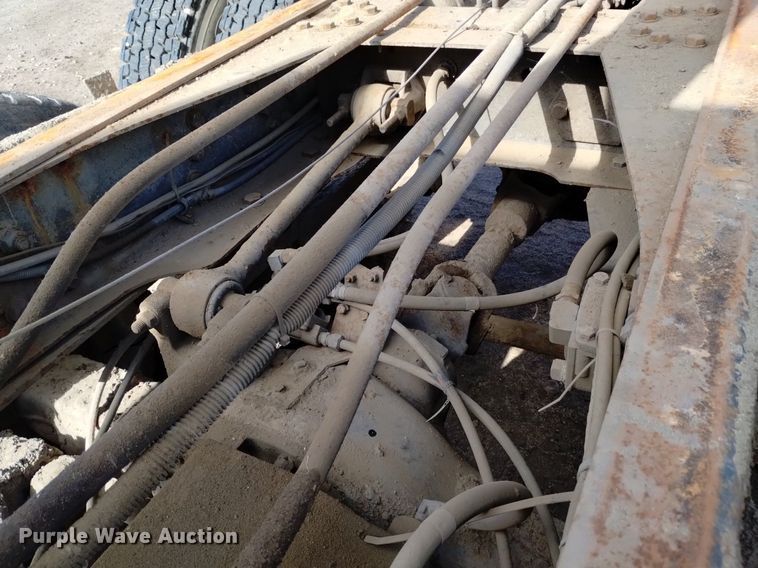 image for item DQ6036 1991 Ford L8000 dump truck